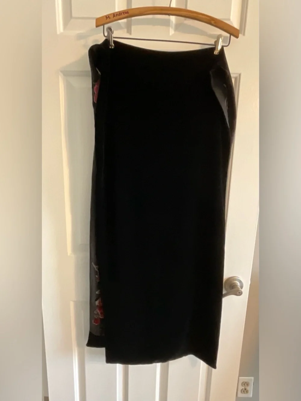 Macy’s Black Velvet-Like Reversible Shawl or Scarf